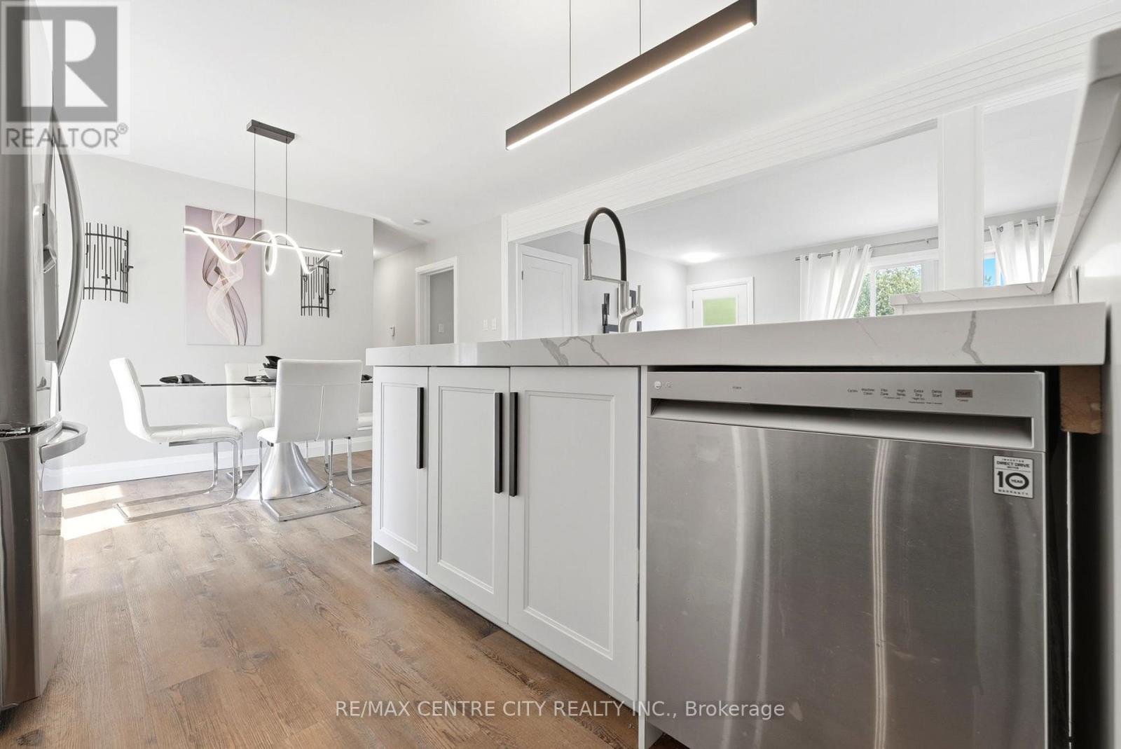 25 PAULSON COURT - 12