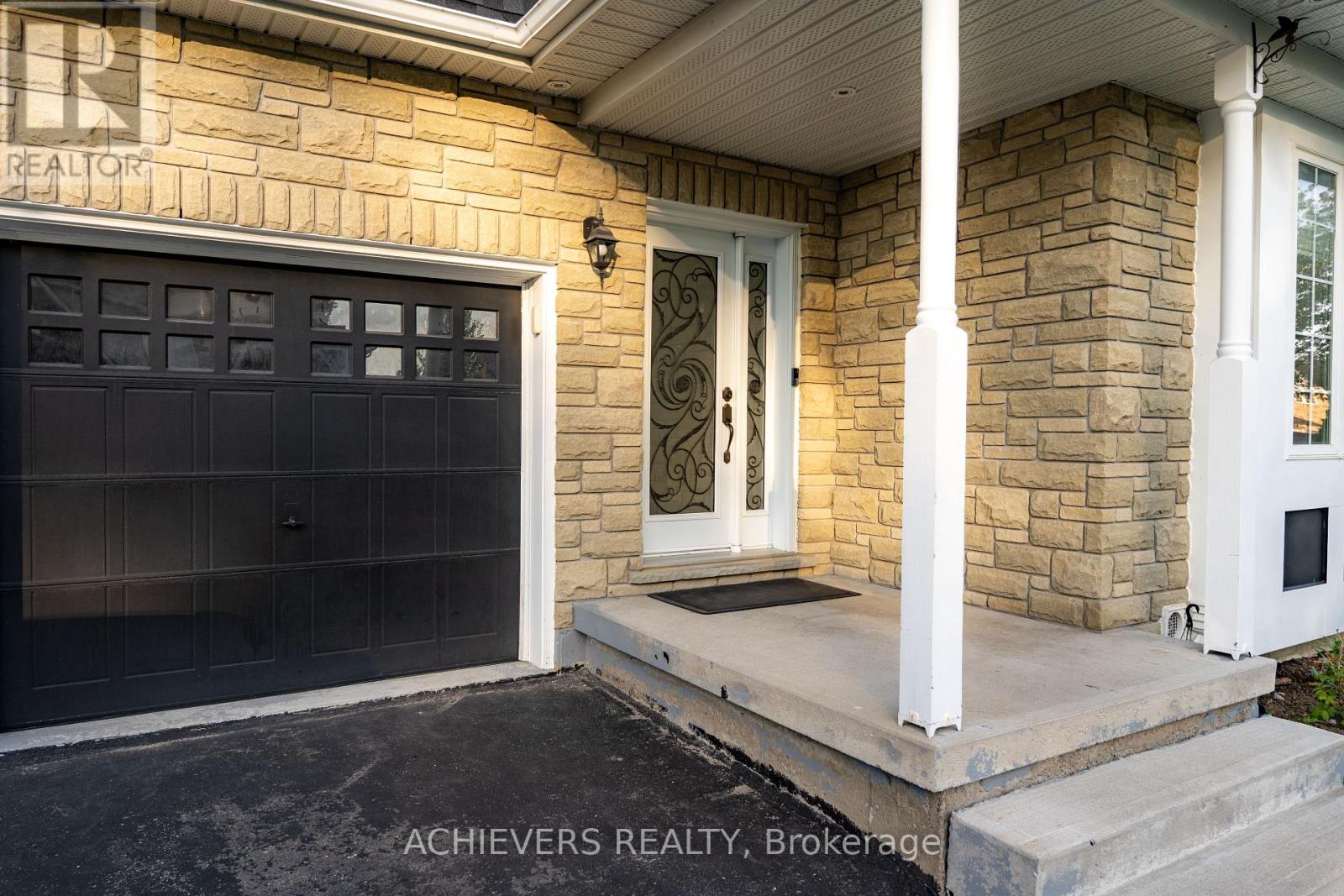 19 THRUSHWOOD DRIVE - 5