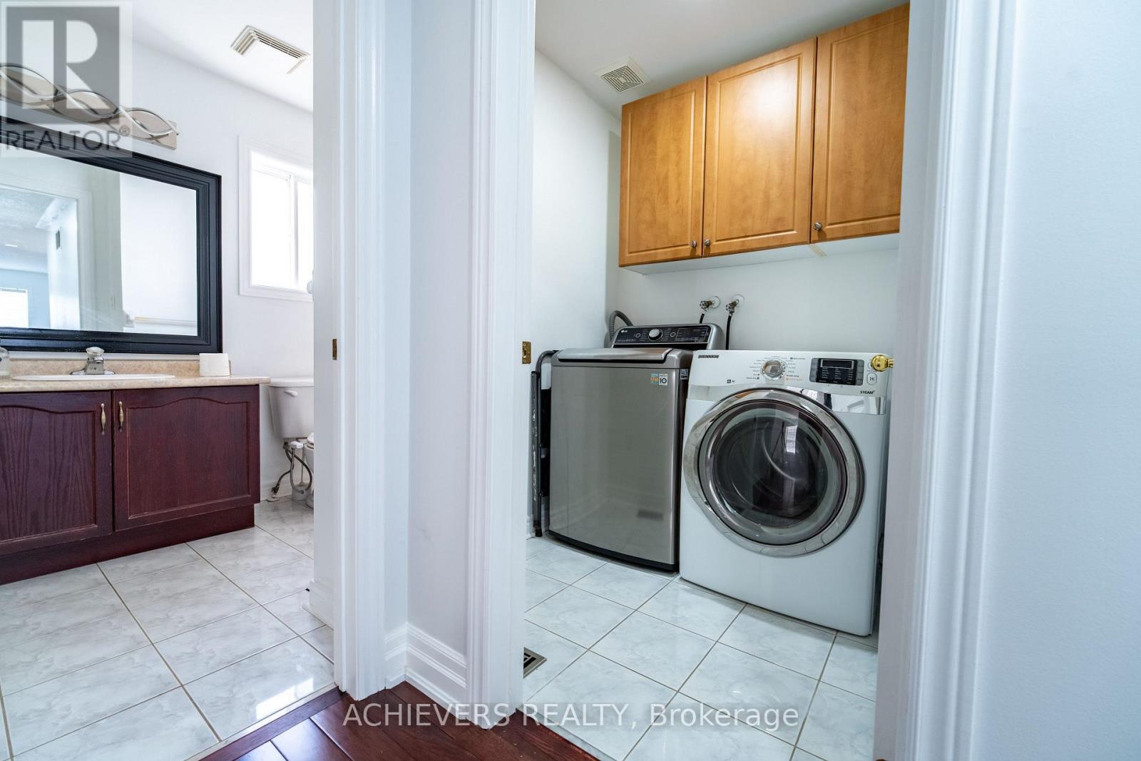 19 THRUSHWOOD DRIVE - 38