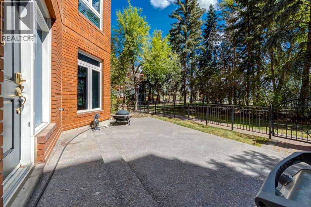 #8101 400 Eau Claire Avenue SW - 34