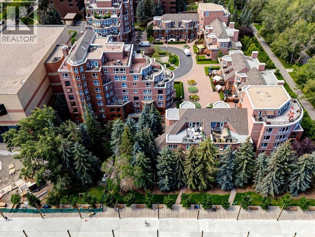 #8101 400 Eau Claire Avenue SW - 38