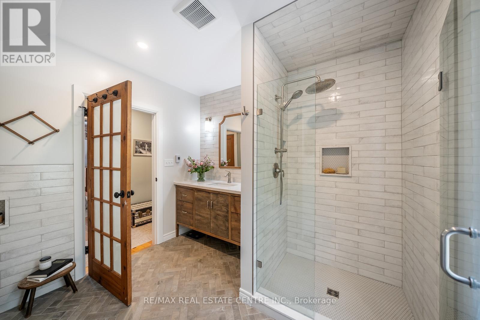 61 MILL STREET - 38