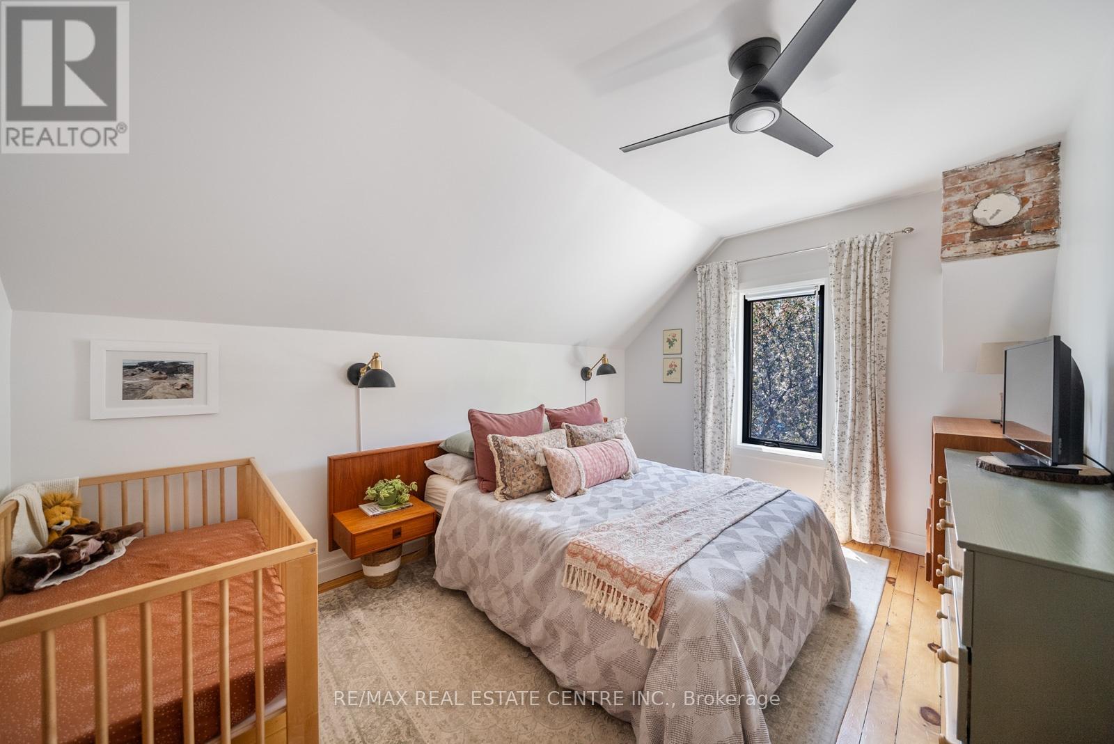 61 MILL STREET - 39
