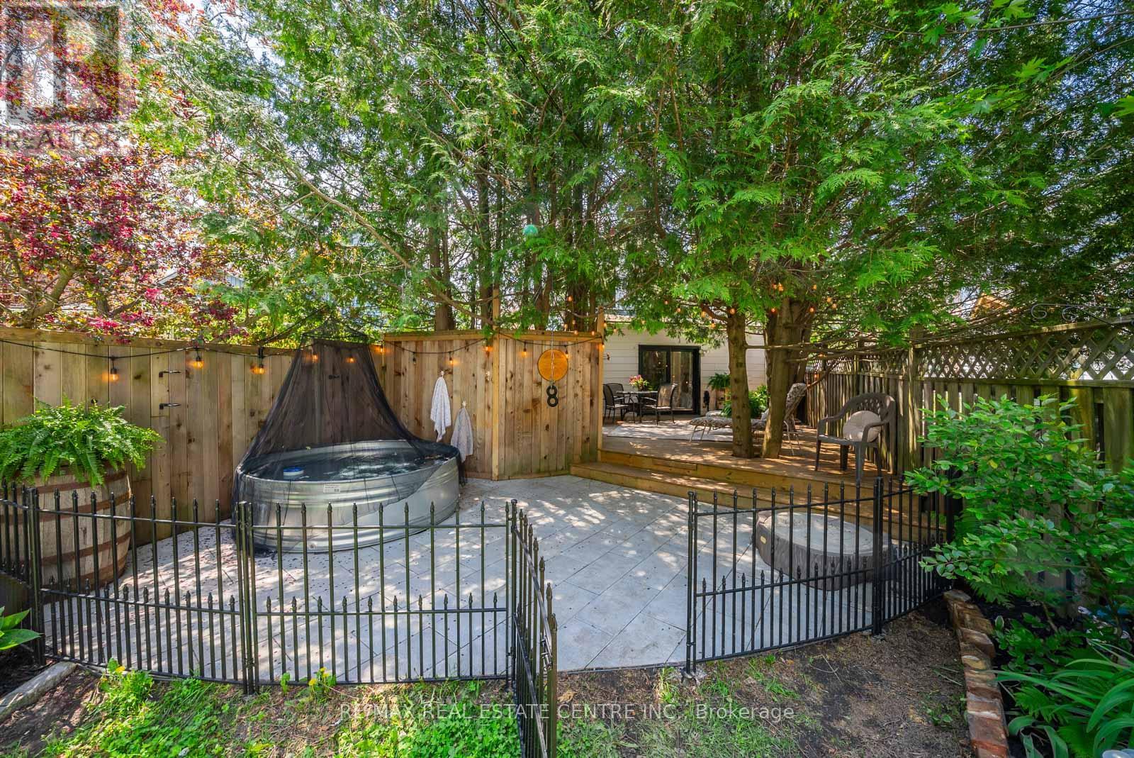 61 MILL STREET - 44