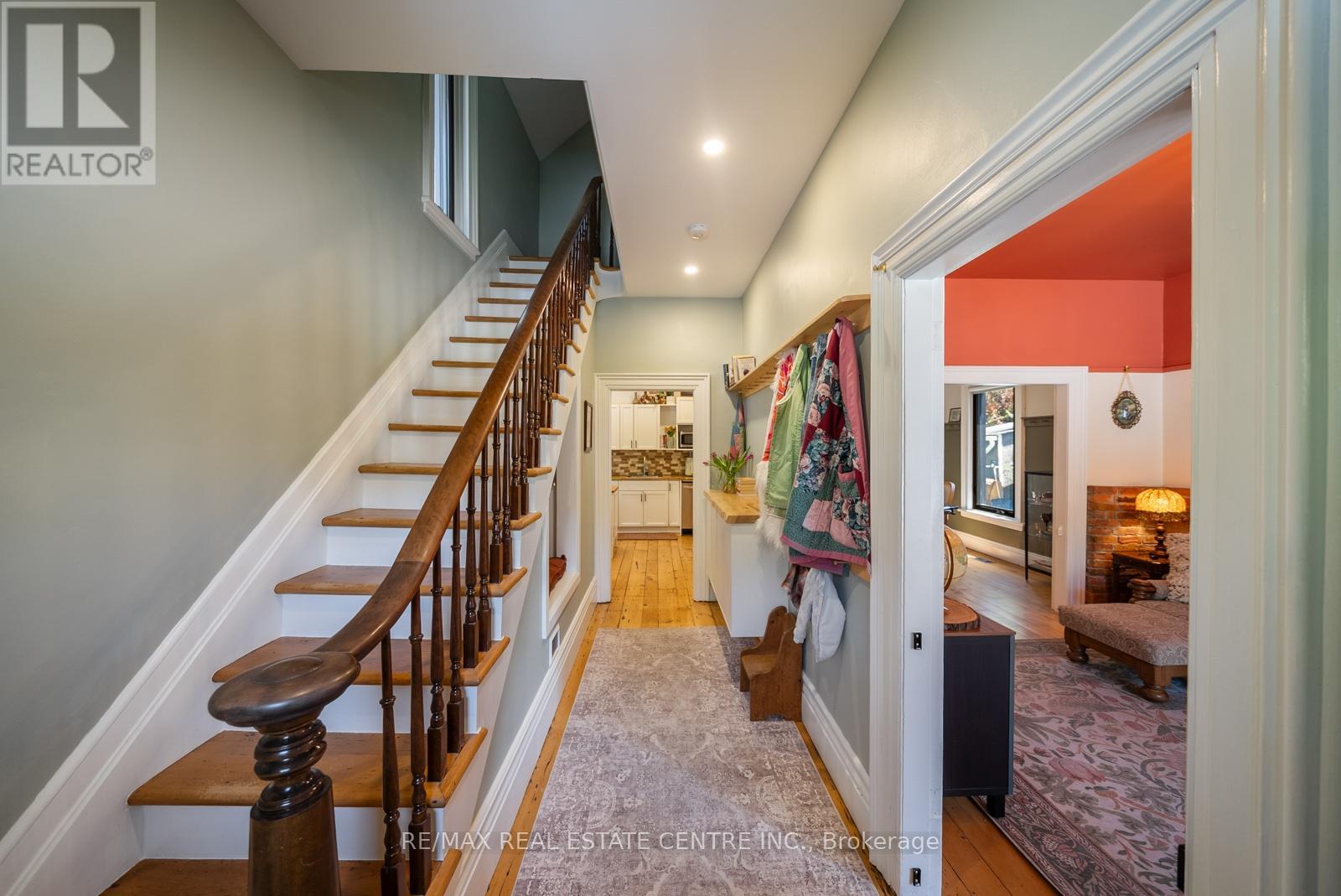 61 MILL STREET - 6