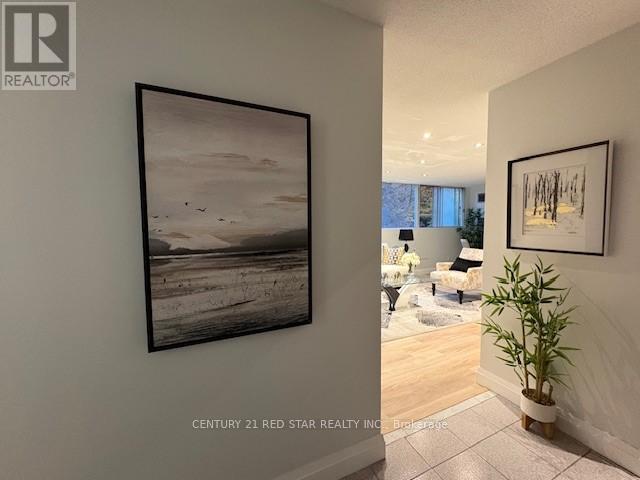 #107 3695 KANEFF CRESCENT - 5