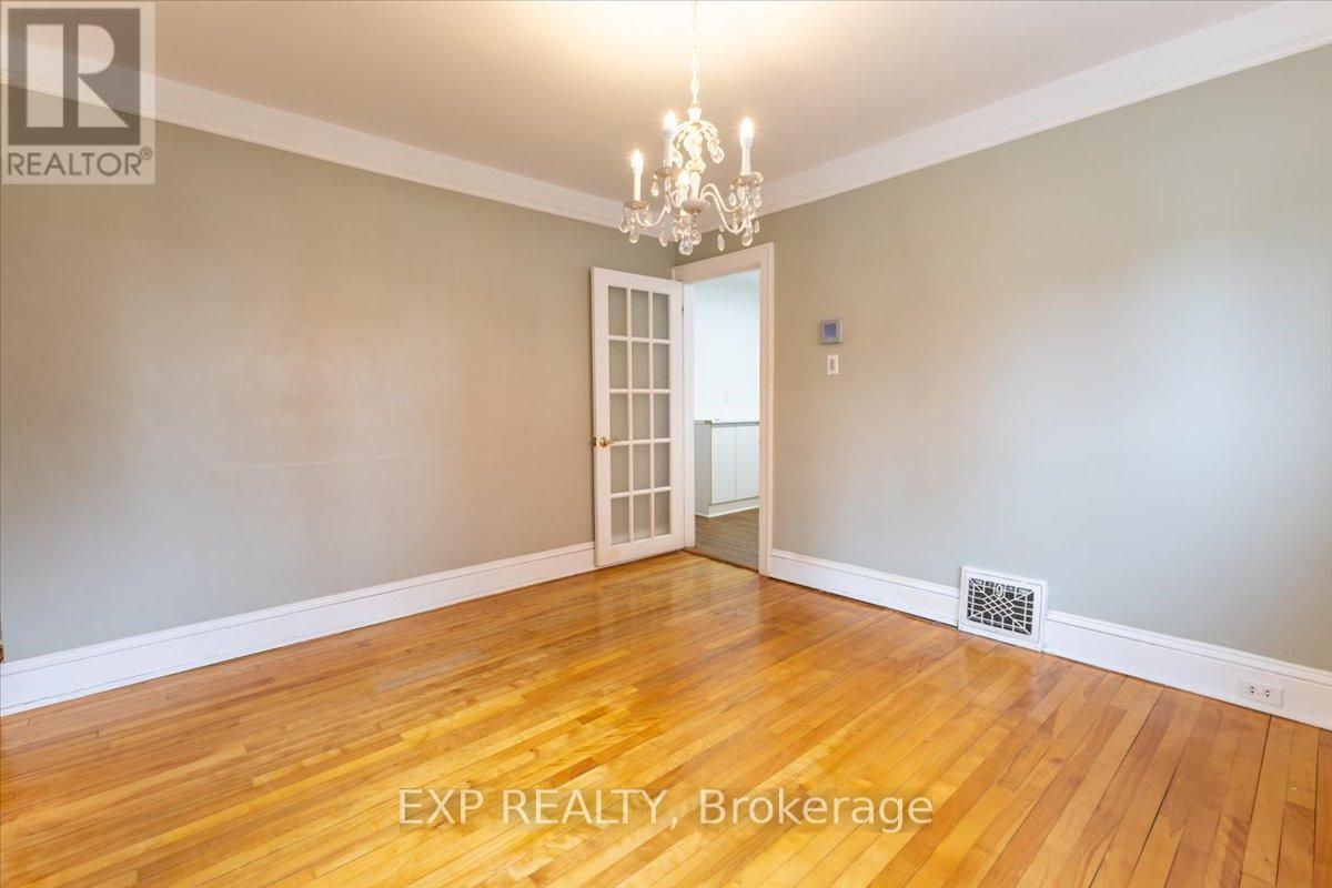 46 KINNEAR STREET - 12