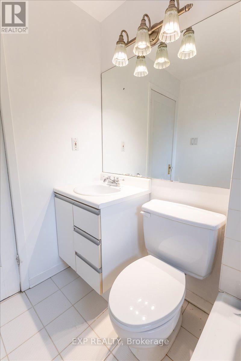 46 KINNEAR STREET - 36