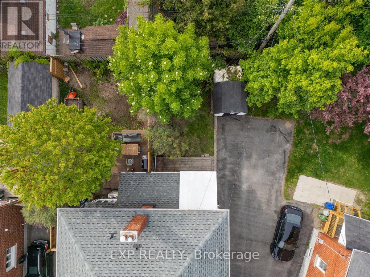 46 KINNEAR STREET - 43