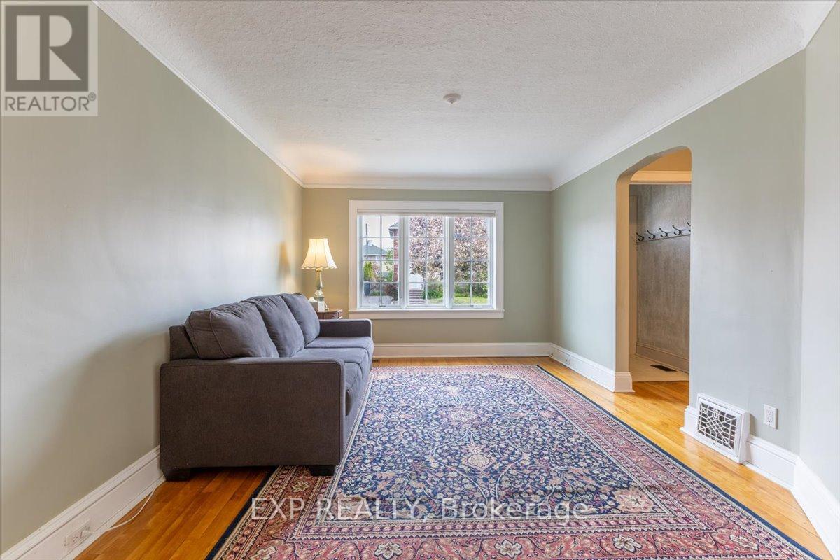 46 KINNEAR STREET - 8