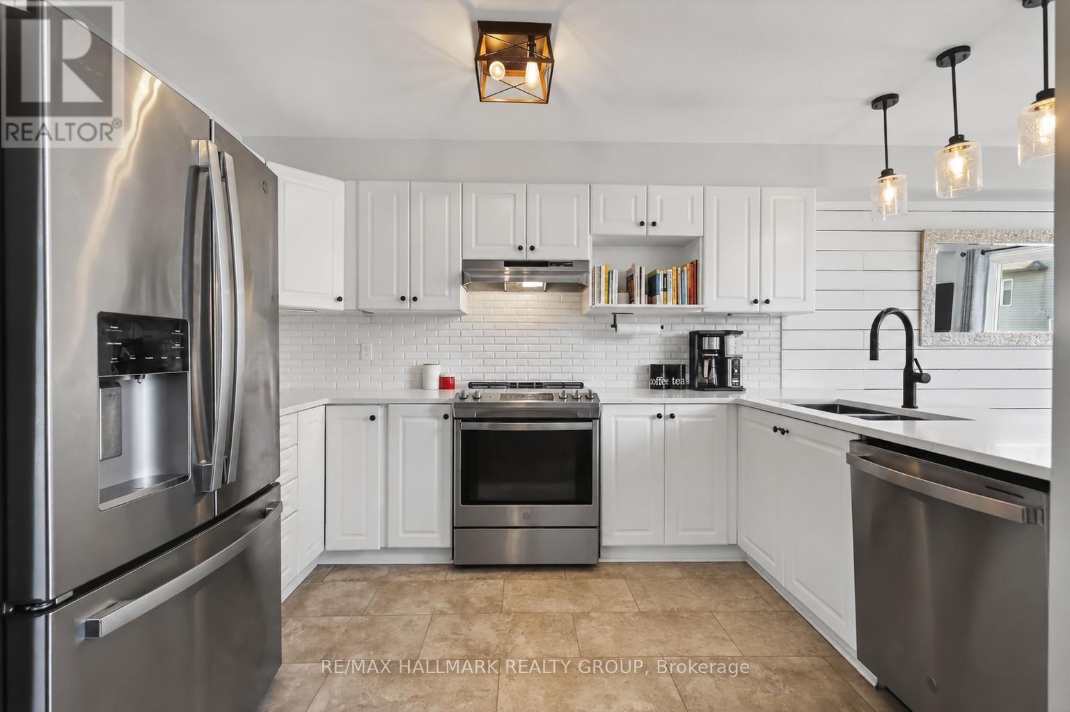 369 ROLLING MEADOW CRESCENT - 10