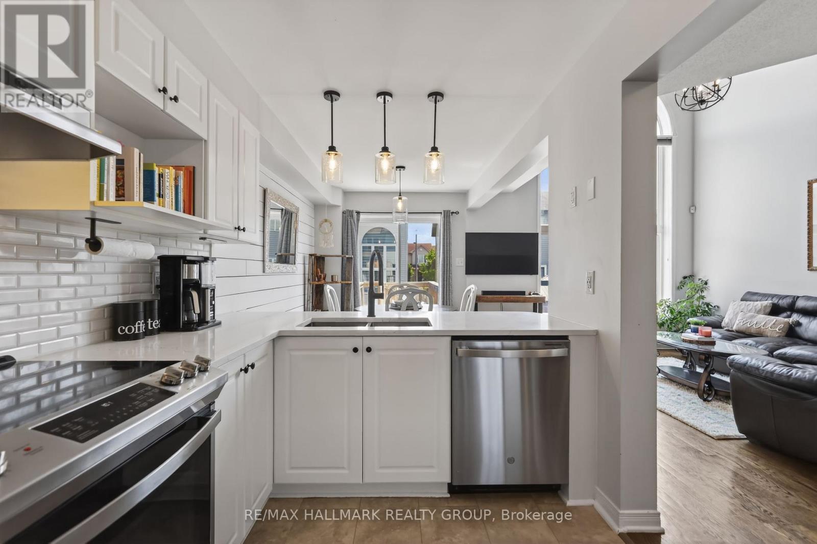369 ROLLING MEADOW CRESCENT - 13