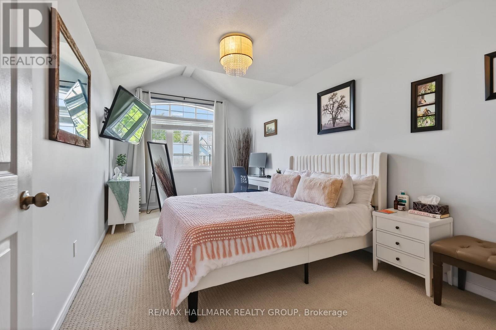 369 ROLLING MEADOW CRESCENT - 23