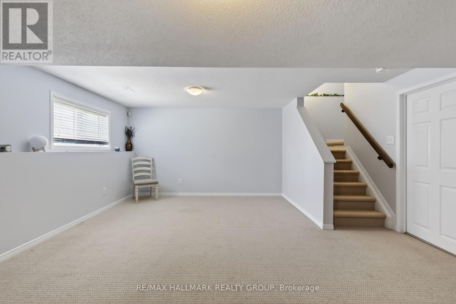 369 ROLLING MEADOW CRESCENT - 41