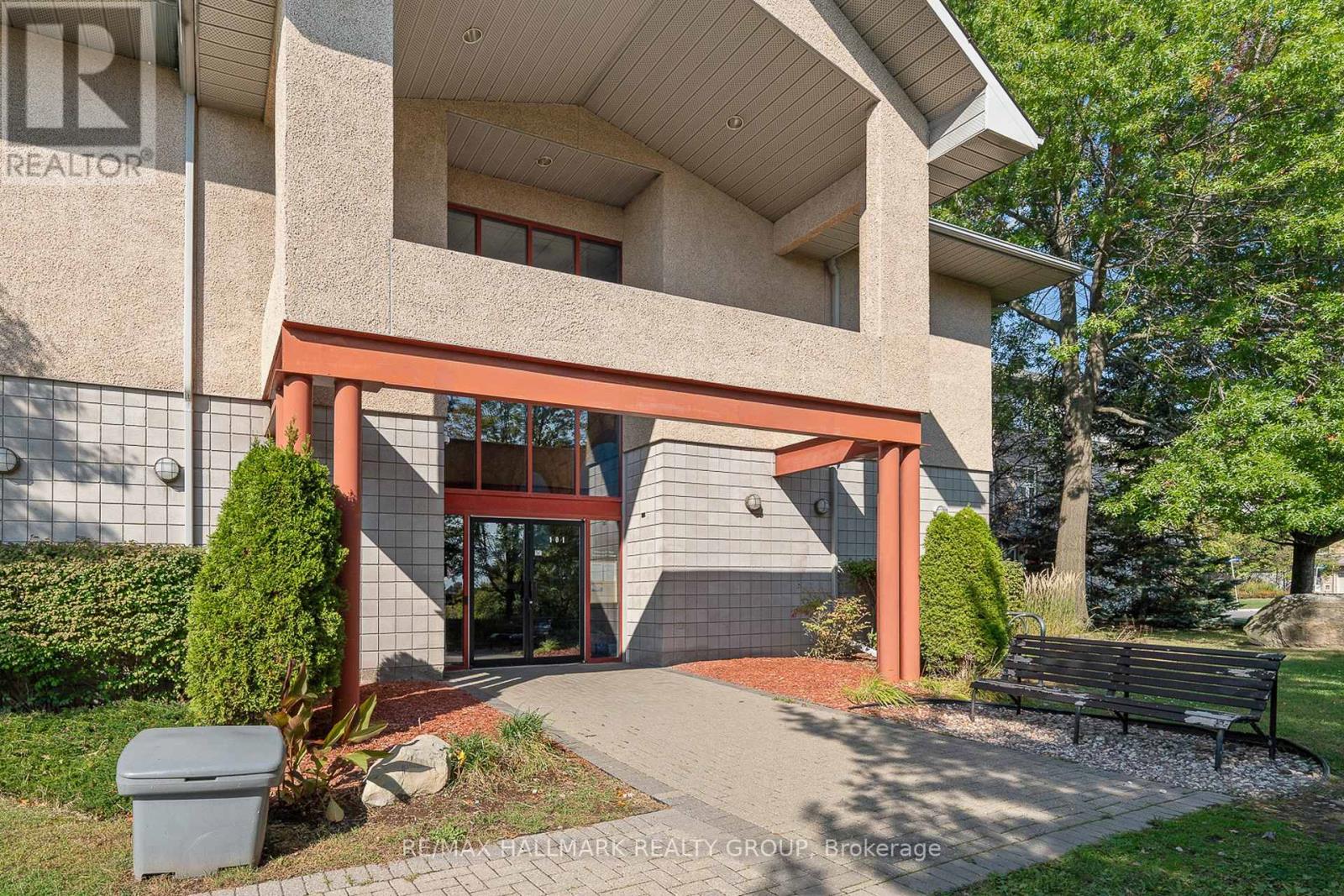 270 BRITTANY DRIVE - 22
