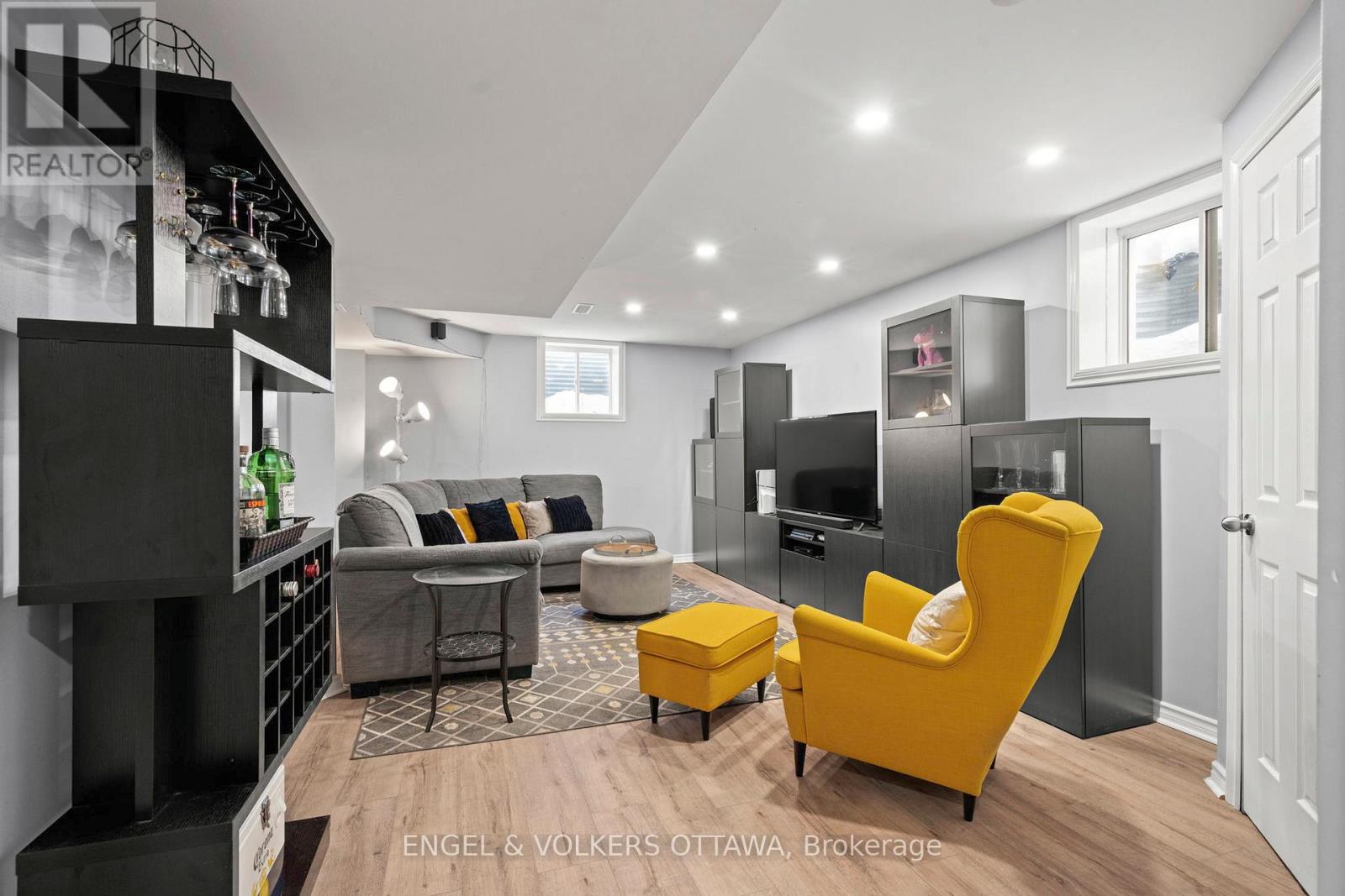 166 LILY POND STREET - 25