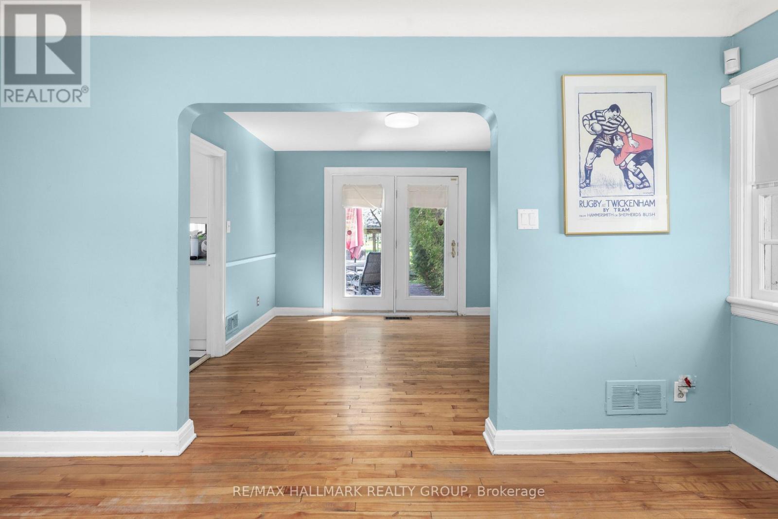 824 BYRON AVENUE - 13