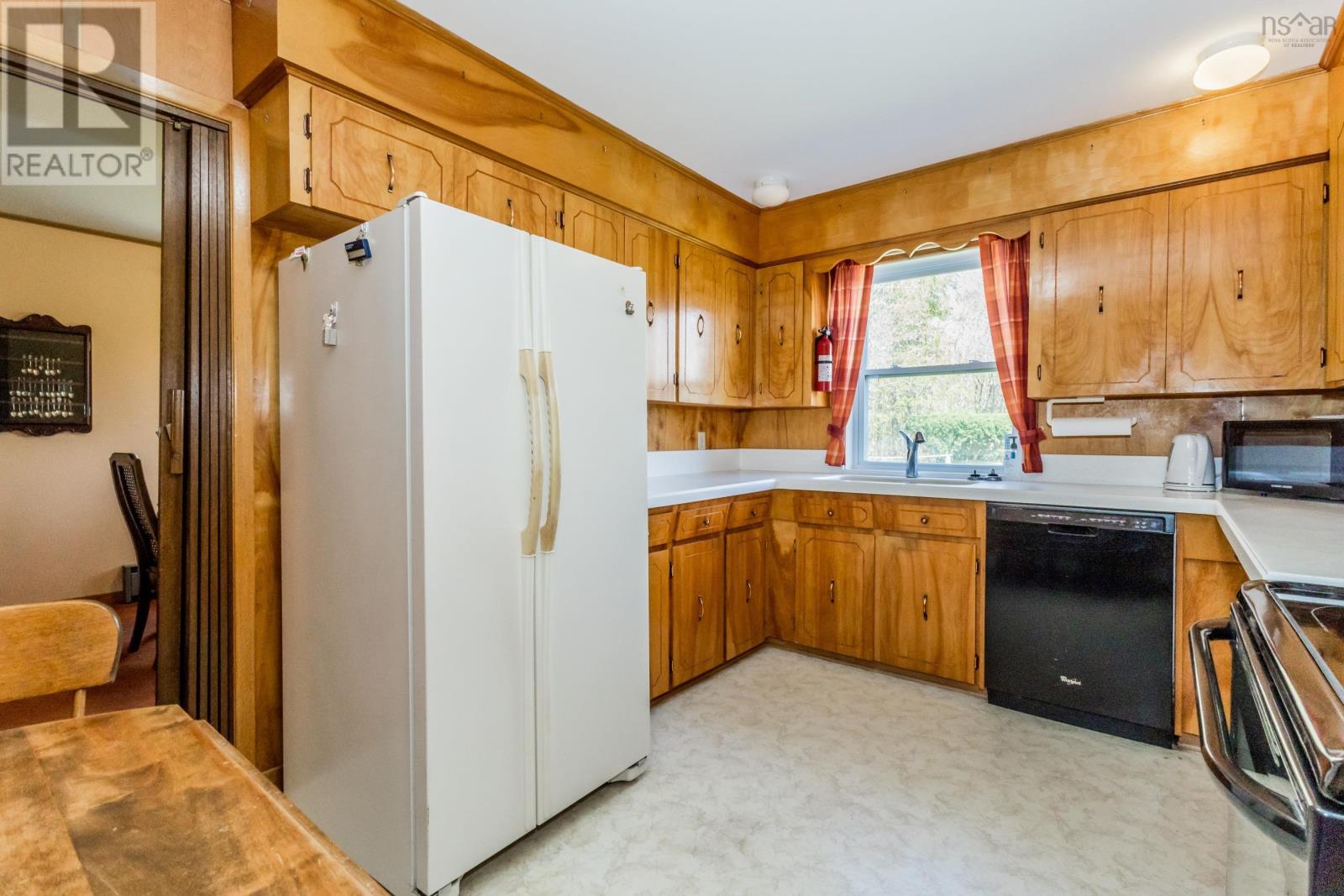 5143 Highway 1 - 9