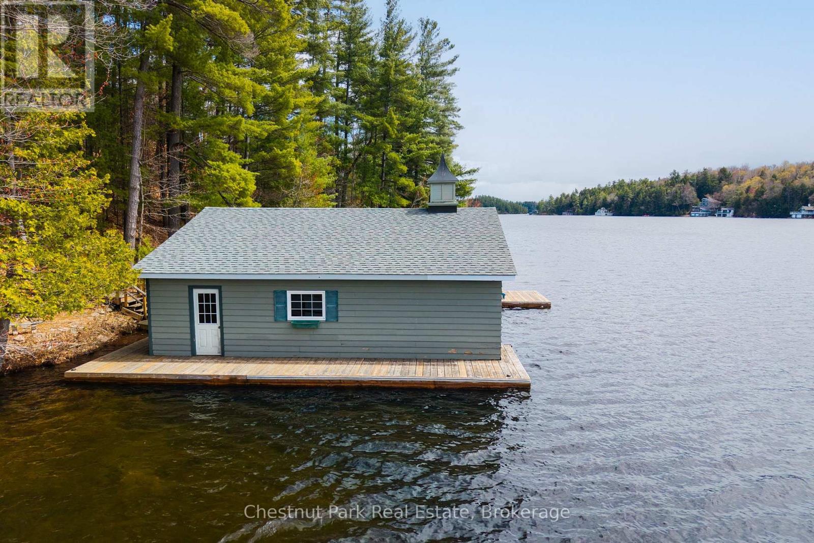 ##8 1086 PENNWOOD ROAD - 41