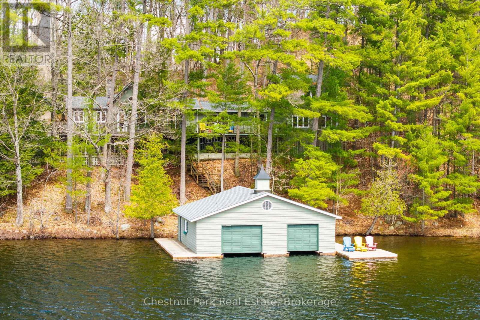 ##8 1086 PENNWOOD ROAD - 44