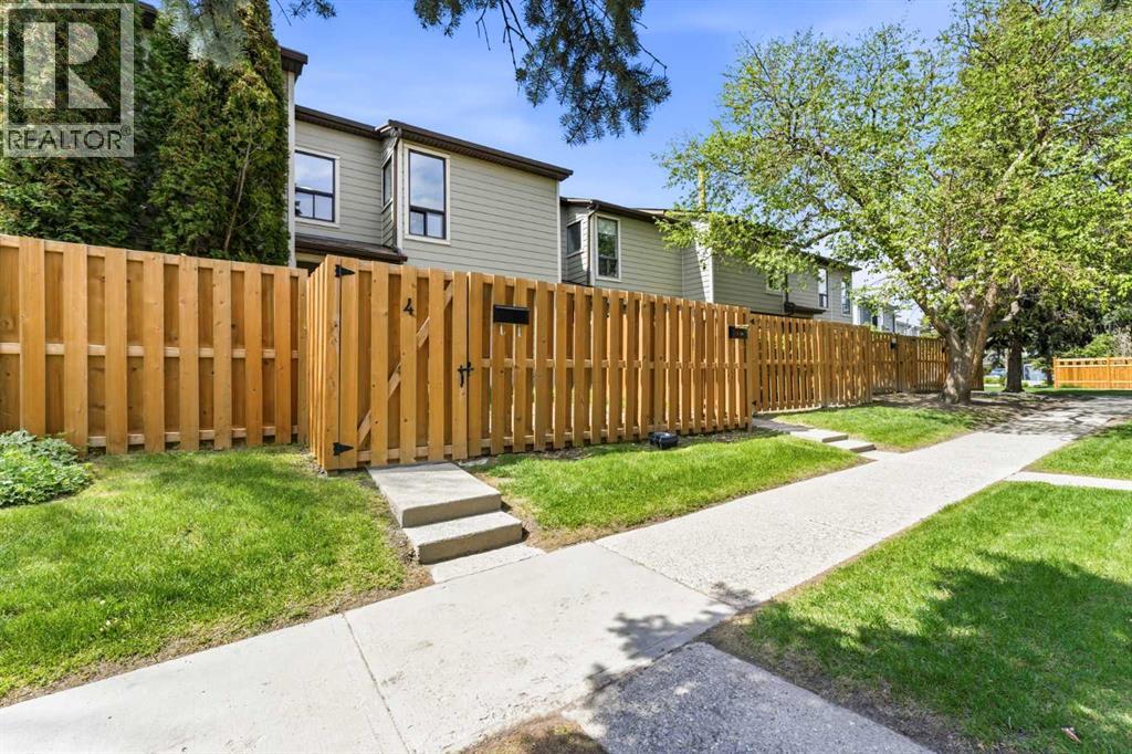 #4 106 Grier Terrace NE - 1