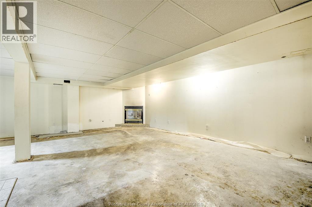 2870 ALEXANDRA AVENUE - 28