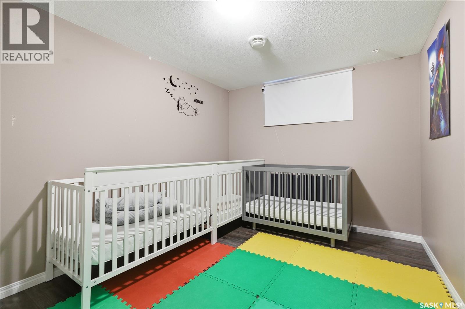 114 Fawcett CRESCENT - 32