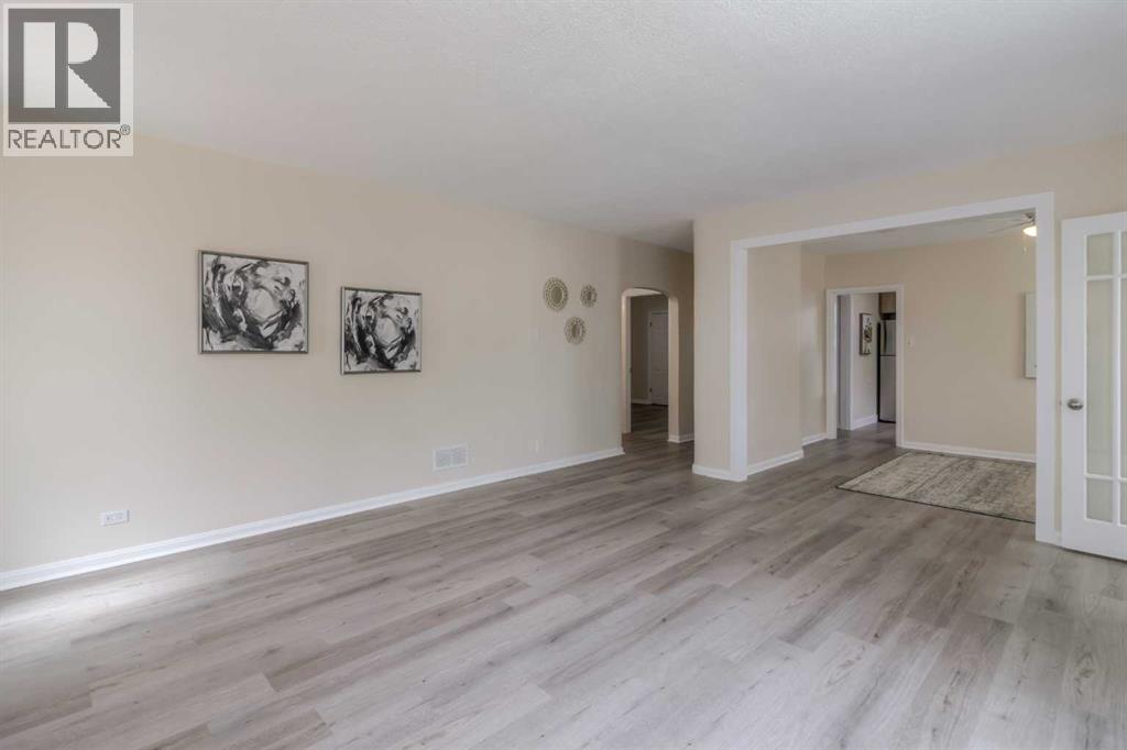 742 5 Street S - 18