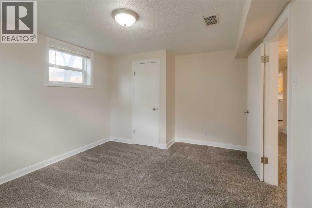 742 5 Street S - 41