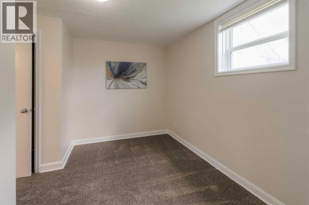 742 5 Street S - 42