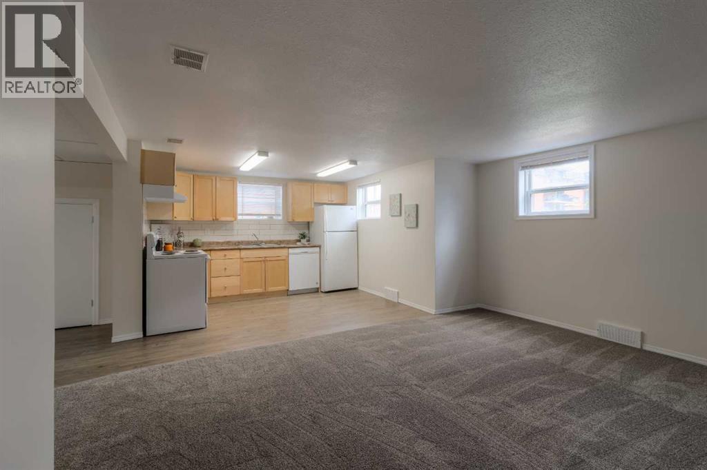 742 5 Street S - 35