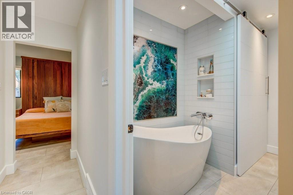 112 MITCHELL Street - 23