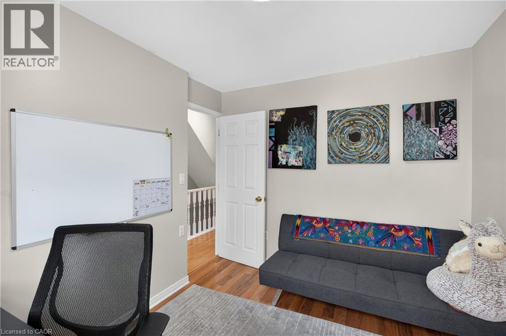 209 GLENDALE Avenue N - 24