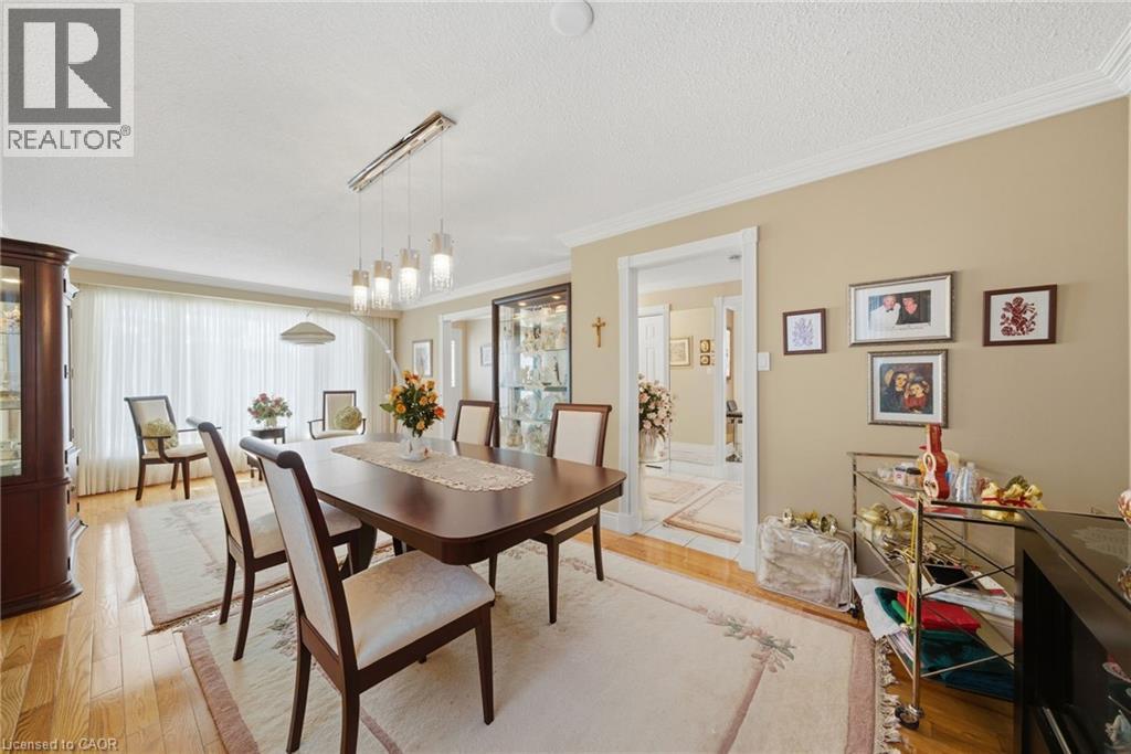 1149 DOWLAND Crescent - 10