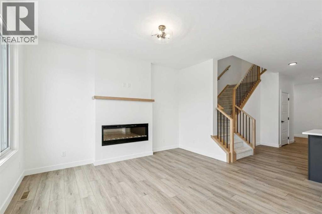 112 Amblefield Grove NW - 18