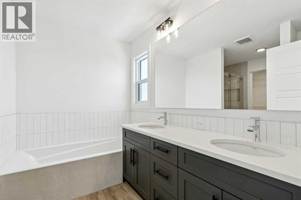 112 Amblefield Grove NW - 29