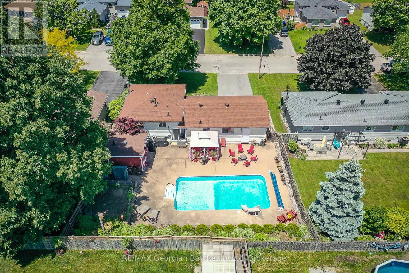 1007 GLEN MHOR CRESCENT - Image 2