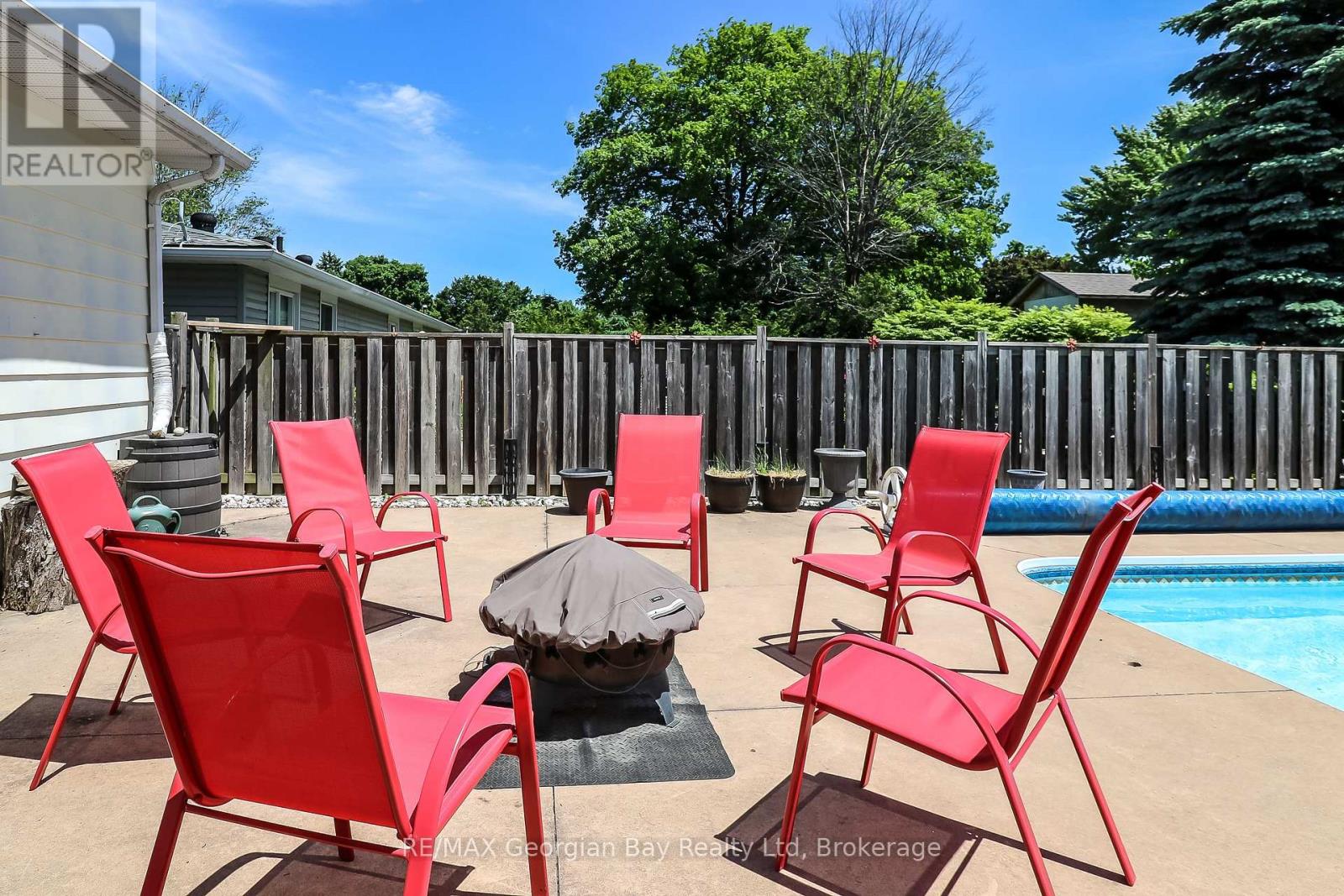 1007 GLEN MHOR CRESCENT - 41