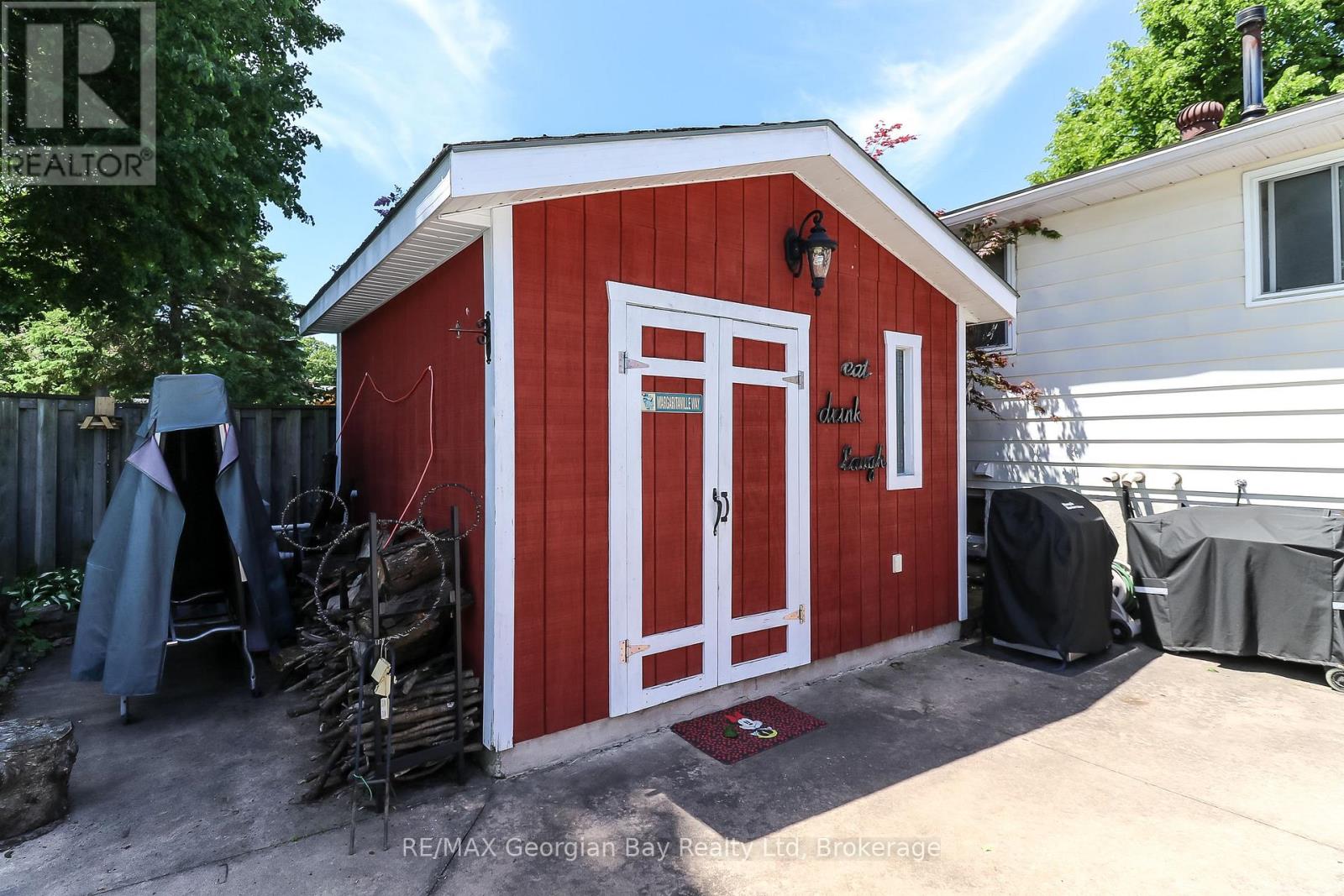 1007 GLEN MHOR CRESCENT - 45