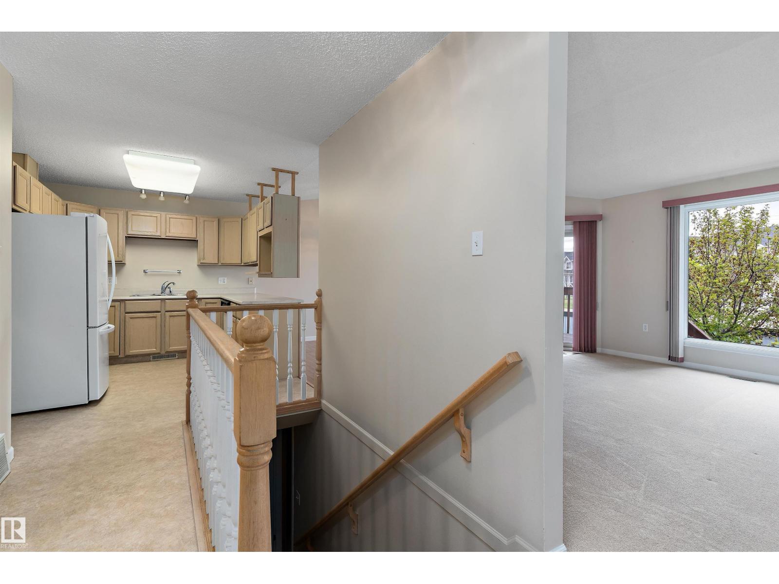 #27 13217 155 AV NW - 14