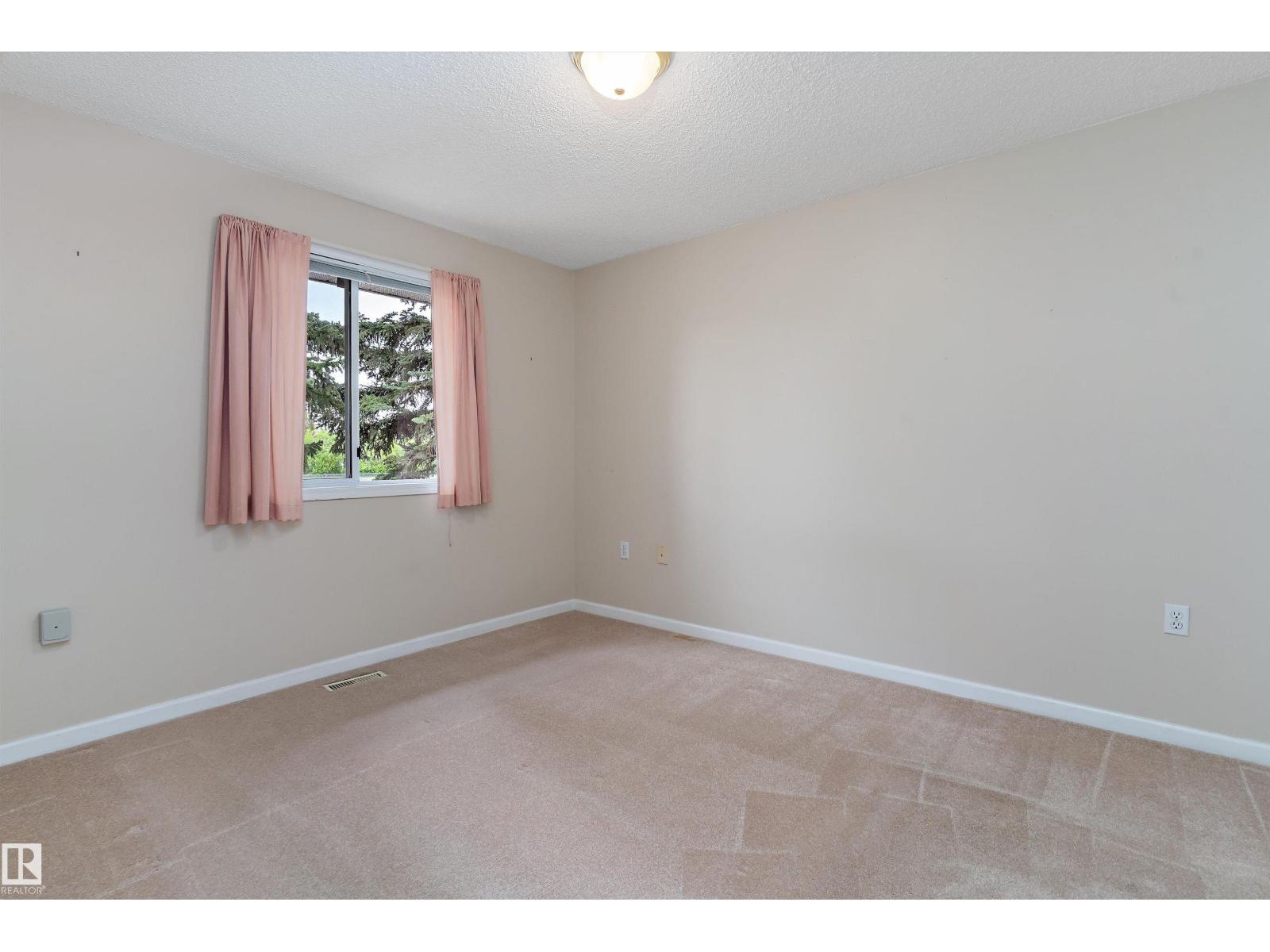 #27 13217 155 AV NW - 22