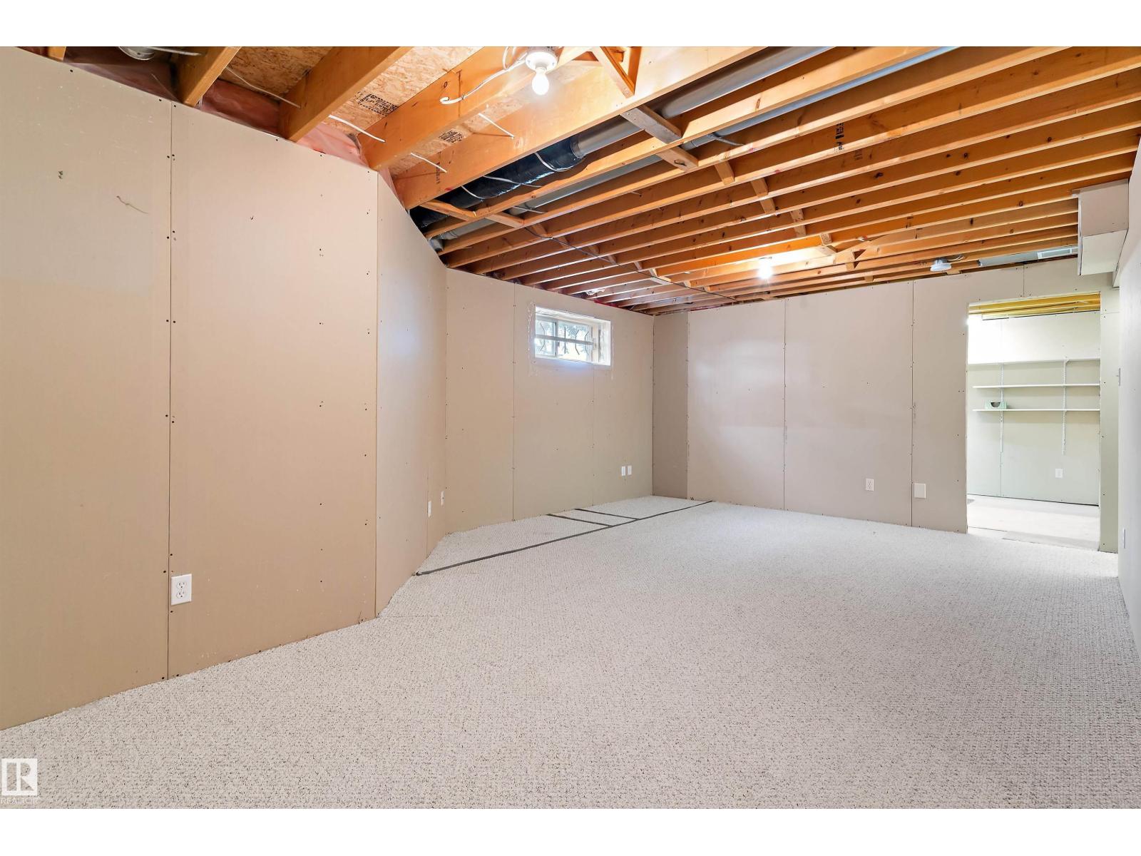 #27 13217 155 AV NW - 24