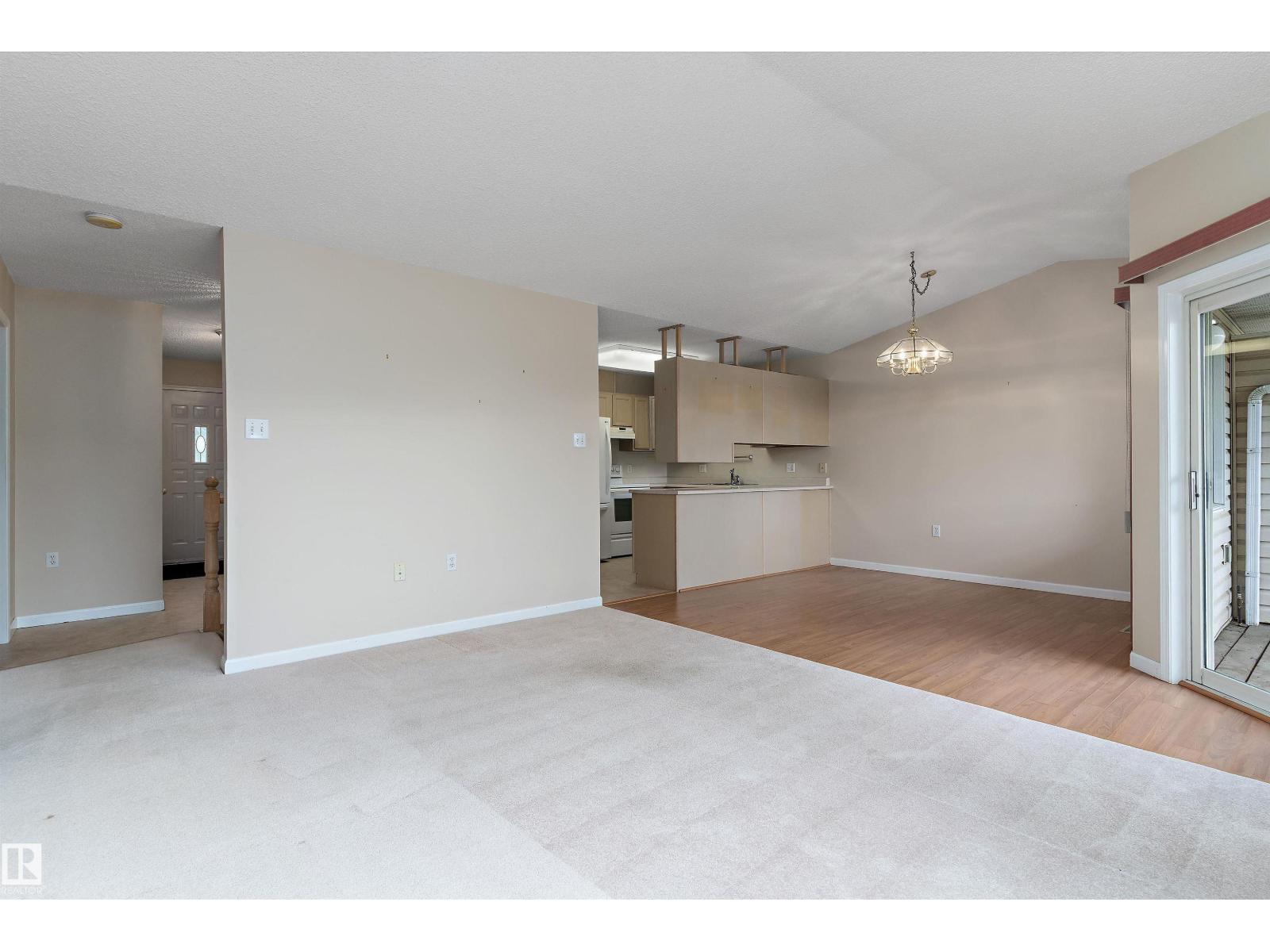 #27 13217 155 AV NW - 6