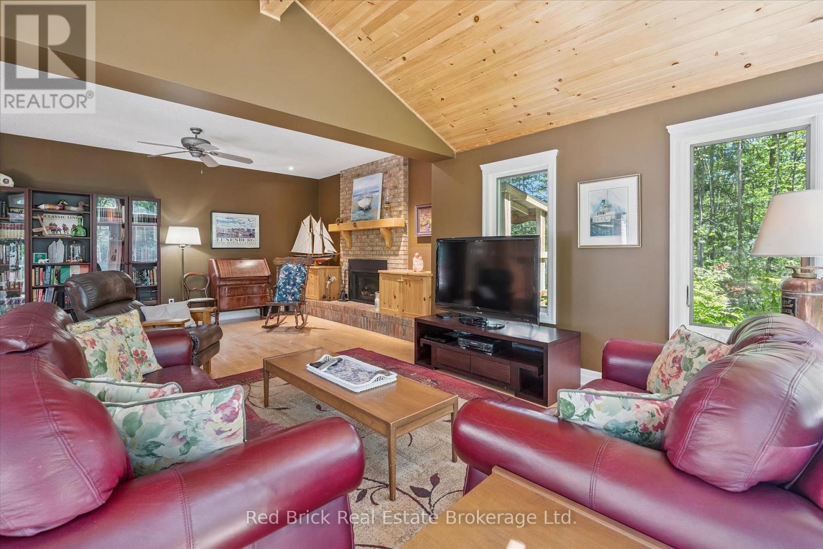 24 SOUTH MUSKOKA DRIVE - 11