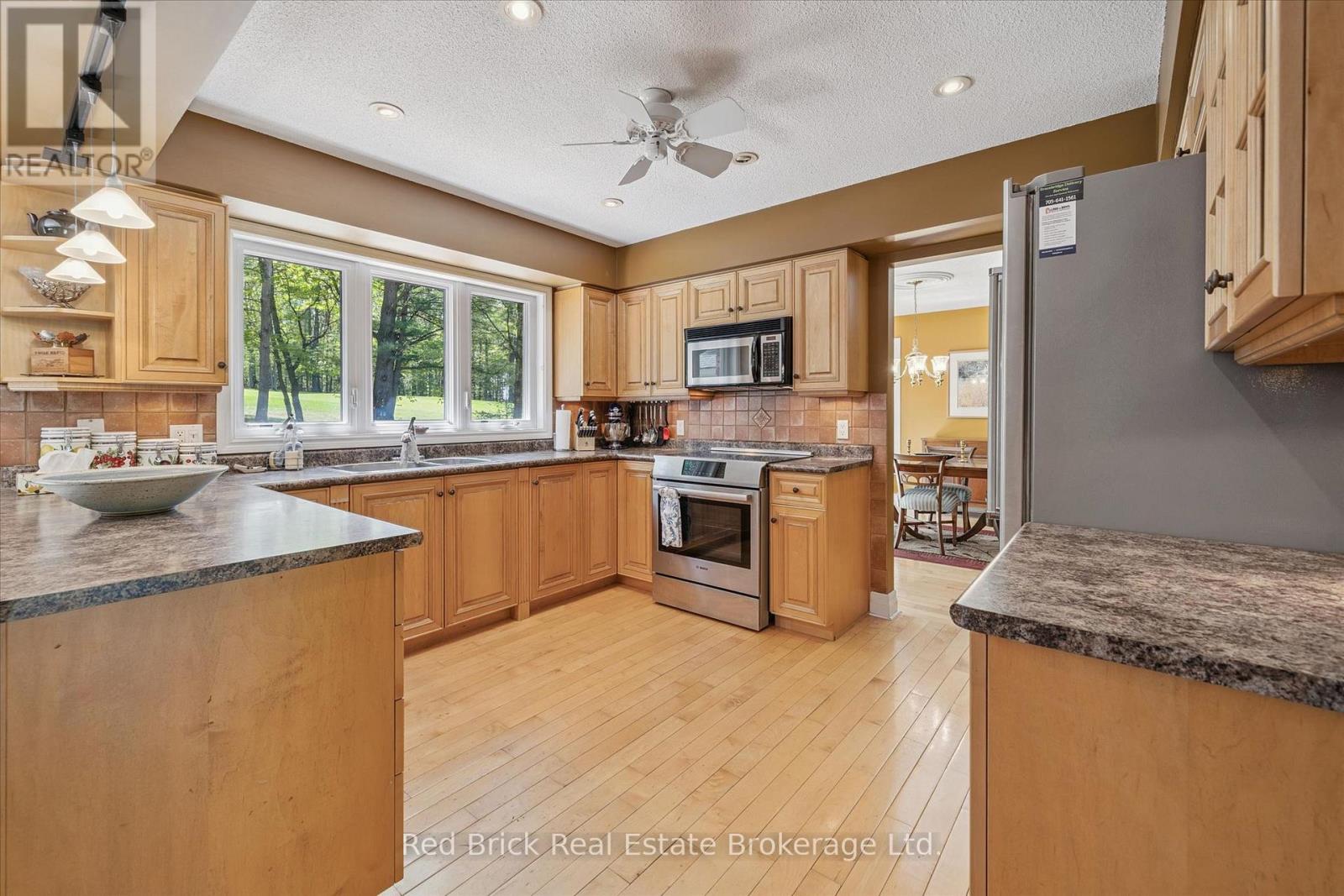 24 SOUTH MUSKOKA DRIVE - 16