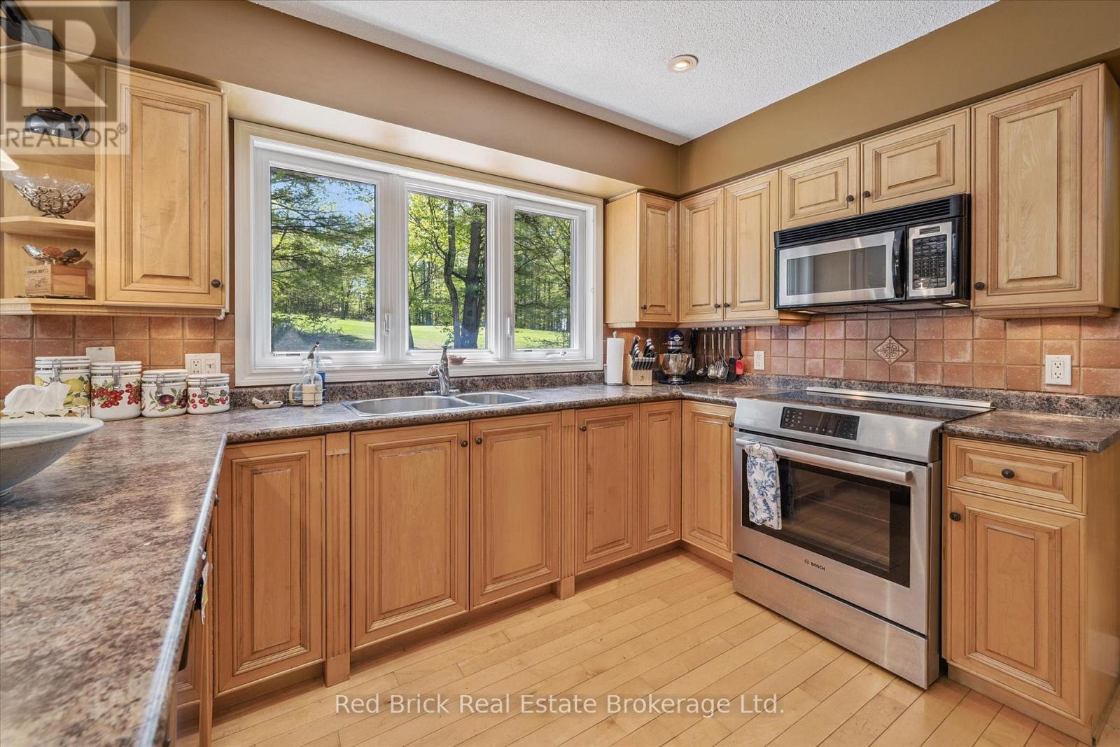 24 SOUTH MUSKOKA DRIVE - 17
