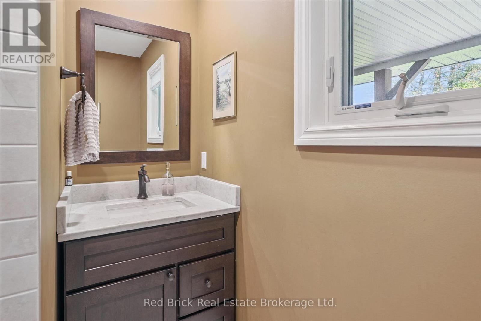 24 SOUTH MUSKOKA DRIVE - 20