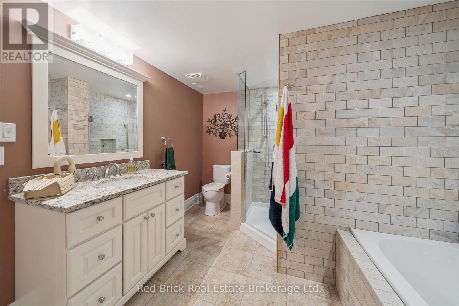 24 SOUTH MUSKOKA DRIVE - 33
