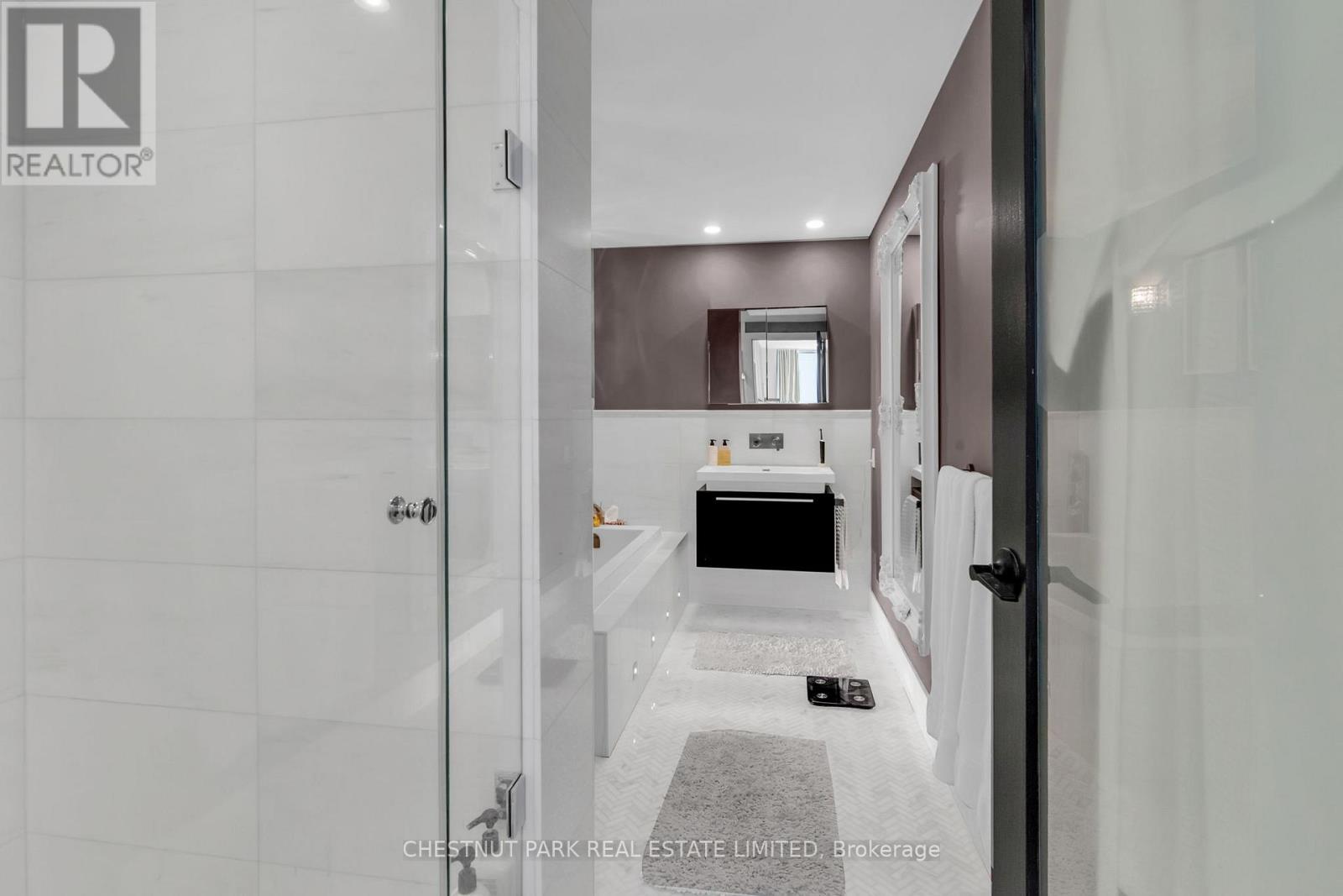 #617 120 HOMEWOOD AVENUE - 21