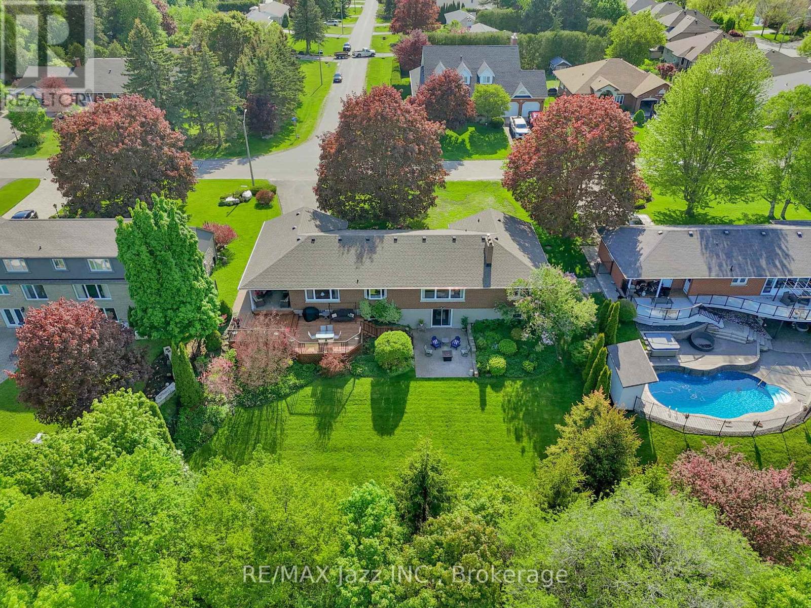 961 SWISS HEIGHTS - Image 2